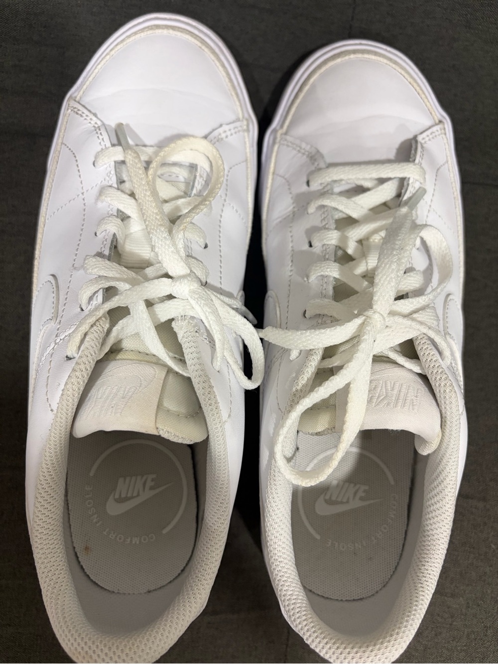 Nike Kids White Low-Top Sneakers - Clean Athletic Style